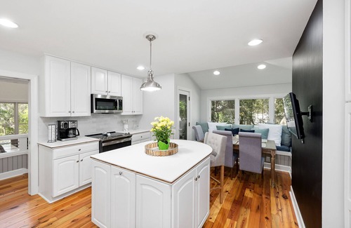 Bald Head Island House | Newly Remodeled - Secret Gem, Wooded, Private, Close to Beach, Market & BHI Club