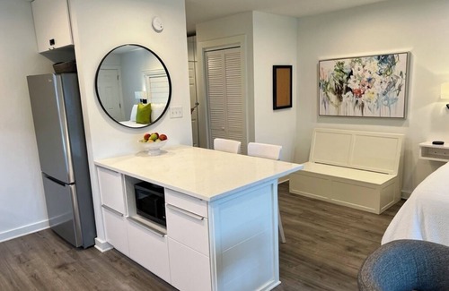 Seagrove Beach Apartment | Newly remodeled, heart of Seagrove Beach, 100 yards to beach!