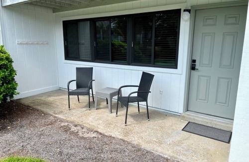 Seagrove Beach Apartment | Newly remodeled, heart of Seagrove Beach, 100 yards to beach!