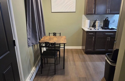 Dayton Apartment | Newly remodeled 1-bedroom apartment with washer and dryer in Dayton