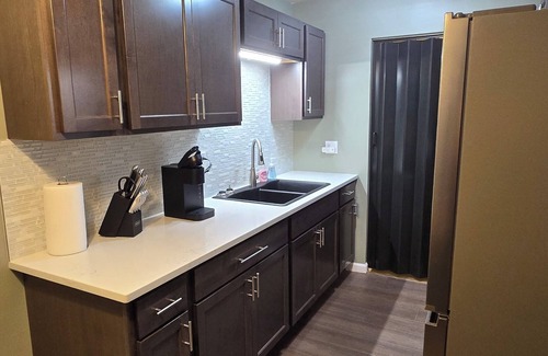 Dayton Apartment | Newly remodeled 1-bedroom apartment with washer and dryer in Dayton