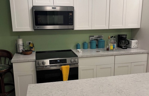 Estate Sion Farm Condo | NEWLY REMODELED 2 bedroom condo at Gentle Winds
