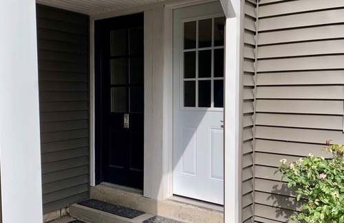 Skaneateles Apartment | Newly remodeled 2bd/2bath pet friendly short walk to village
