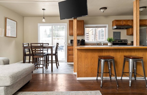 Northeast Anchorage Apartment | Newly remodeled 3-bedroom apartment