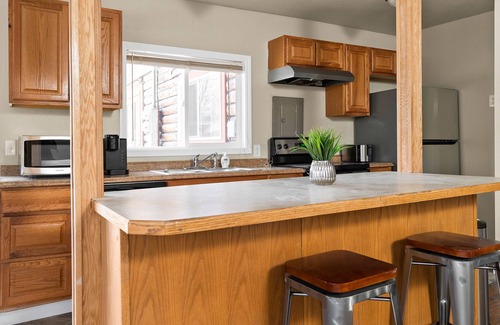Northeast Anchorage Apartment | Newly remodeled 3-bedroom apartment