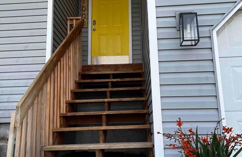 Pendleton House | Newly Remodeled 3 Bed 2 Bath home, minutes from everything