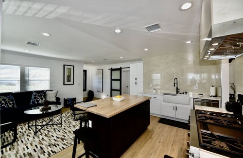 West Carson House | Newly Remodeled 3 Beds 2 Baths with Chef Kitchen