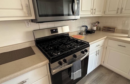 Citrus Heights House | Newly Remodeled 3BR/2BA Home in Quiet Neighborhood