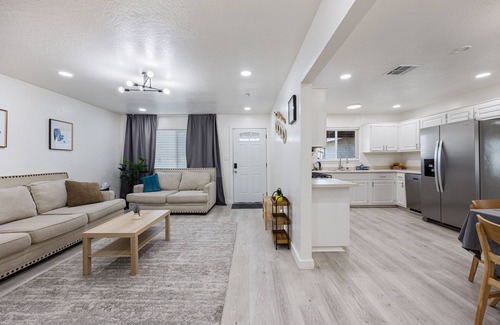 Citrus Heights House | Newly Remodeled 3BR/2BA Home in Quiet Neighborhood