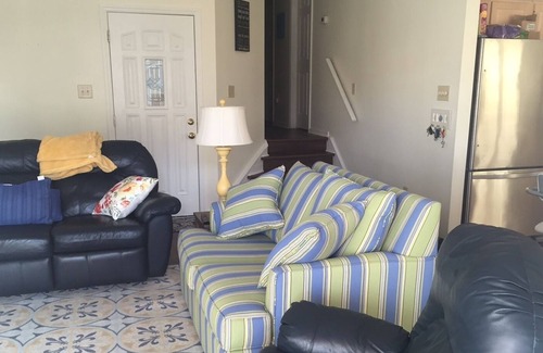 South End Condo | Newly remodeled, 4BR Condo only 1.5 block to beach