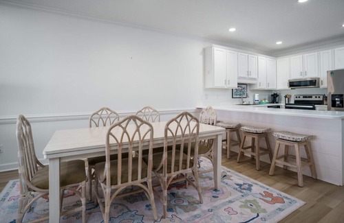 Orange Beach East Condo | Newly remodeled - Beautiful View