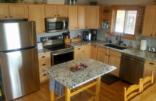 Grand Lake House | Newly-remodeled cabin, walk into town or to Lodge! Gorgeous views & great wi-fi!