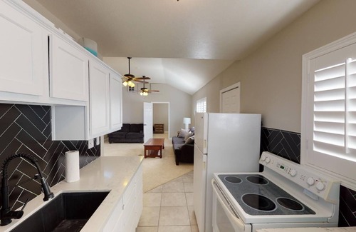 Paradise Valley Village House | Newly remodeled casita