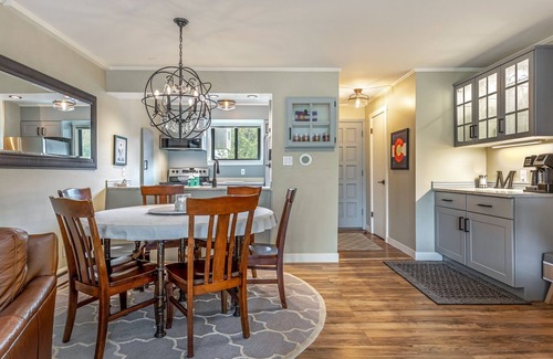 Vail Condo | Newly remodeled condo in great location with fabulous views!