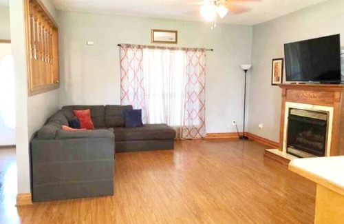 Sulphur House | Newly Remodeled, Family Home, Near Interstate