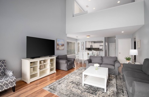 Sandestin House | Newly remodeled! Golf Cart, 2 bedrooms on 1st floor, pet friendly!