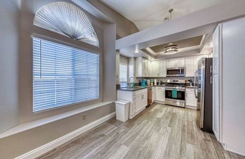 Green Valley North House | Newly Remodeled Home - 10 mins to Vegas Strip!