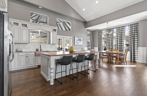 Wolf Creek House | Newly Remodeled Home with plenty of room and private Hot Tub