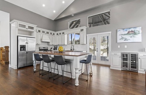 Wolf Creek House | Newly Remodeled Home with plenty of room and private Hot Tub