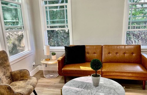 Ontario House | Newly Remodeled Mid-Century Style 3 bedroom Home