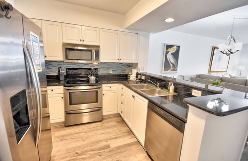 Myrtle Beach Condo | Newly remodeled oceanfront condo close to everything