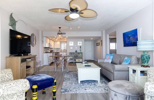 Wrightsville Beach Condo | Newly remodeled oceanfront condo in Station One!
