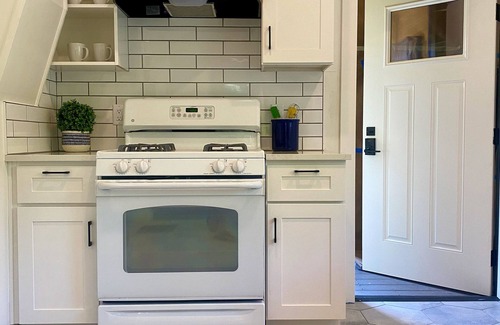 Historic Downtown Durango House | Newly remodeled, Old Town 3 BR, 1.5 Bath Walk Everywhere
