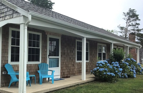 East Orleans Condo | Newly Remodeled One Bedroom Condo Unit 1/2 Mile to Nauset Beach