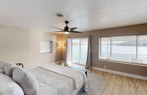 Lake of the Ozarks House | Newly Remodeled, Pet Friendly, Heart of the State Park, Fisherman’s Paradise!