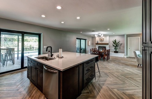 Siesta Key House | Newly Remodeled! Pool home near Siesta Beach!