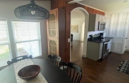 Dexter House | Newly remodeled quaint 2 bedroom 2 bath home in downtown Dexter, Missouri