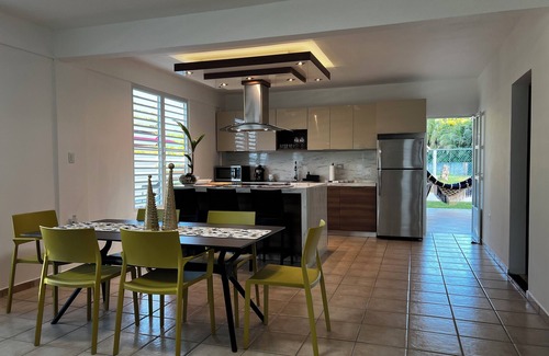 Zarzal House | NEWLY REMODELED! Spacious 3 bedroom, near-water house in Las Picuas, Río Grande.