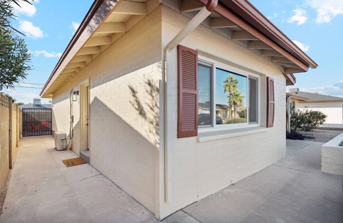 Cox Heights Apartment | Newly Remodeled Studio | Minutes from Old Town
