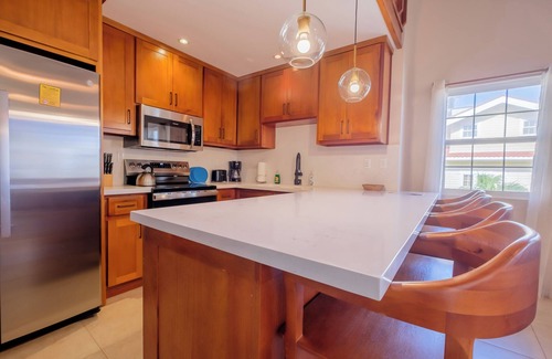 San Pedro Condo | Newly Remodeled Three Bedroom Beachfront Condominium - Gold Standard Approved