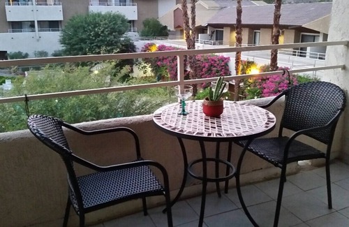 Downtown Palm Springs Condo | Newly remodeled top floor unit- Monthly rental
