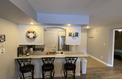 Lakeland Condo | Newly remodeled updated condo,12x32 Boat slip, wi-Fi Internet cable TV, pwc slip