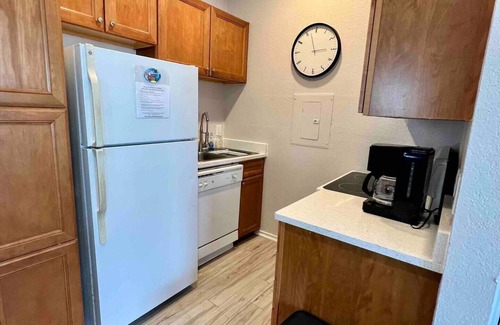 Corpus Christi Condo | Newly remodeled beach condo walking distance to the beach (pet friendly)