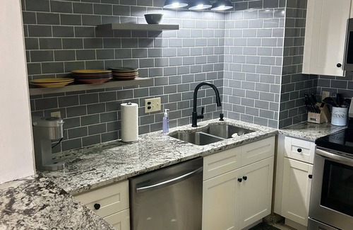 Sugar Mountain Condo | Newly Remodeled SKI-in-Ski -Out 2BR/2BA Condo @Sugar Mountain
