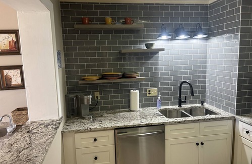 Sugar Mountain Condo | Newly Remodeled SKI-in-Ski -Out 2BR/2BA Condo @Sugar Mountain