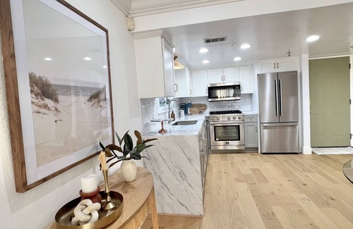 Norma Triangle Condo | Newly Remodeled West Hollywood condo in the best location!