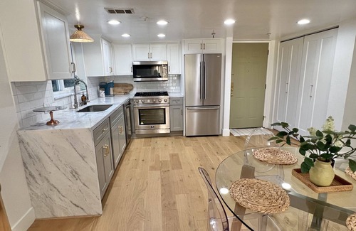 Norma Triangle Condo | Newly Remodeled West Hollywood condo in the best location!