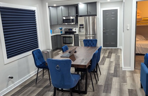 Indianapolis House | Newly Rennovated Home next to Zoo and Downtown Stadiums