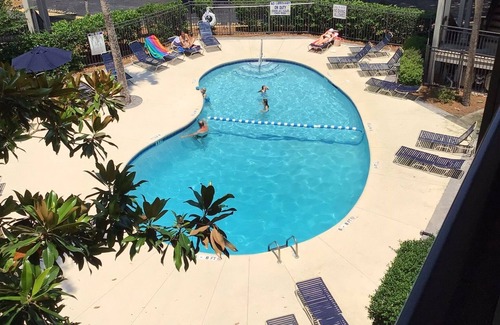Hilton Head Condo | NEWLY RENOVATED 2 BEDROOM GEM!nNo children under 8 yrs of age
