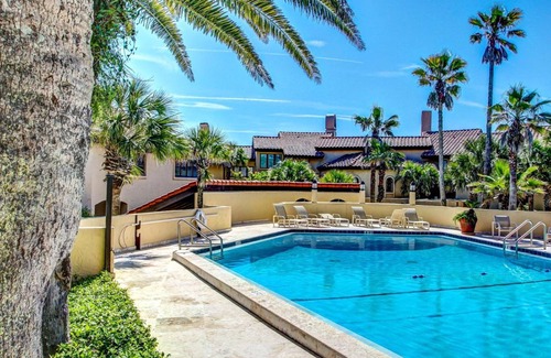 Fernandina Beach Villa | Newly Renovated Spacious Villa w/Ocean views, Pool & Beach access