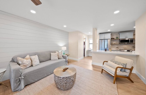 Cassine Village House | Newly Renovated in 2024! Steps from the Beach! Beach Gear Included!