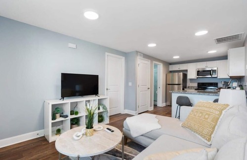 Columbus Apartment | Newly Renovated 1 Bedroom