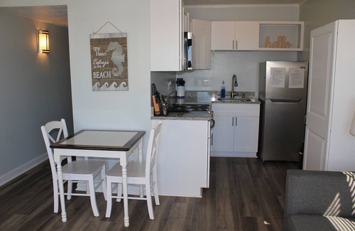 North Carolina Coast Condo | Newly Renovated | 1BR/1BA | Pool | Sleeps 4 | Ocean View | Close to Boardwalk