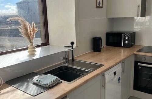 Peterhead Apartment | Newly renovated 2-Bed Apartment in Peterhead