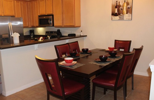 West Kissimmee House | Newly Renovated 2- Bedroom Townhome Sleep Up To 6