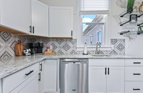 Eastside House | Newly renovated, 2 bed 1 bath townhome, Sleeps 5, Near Forsyth Park